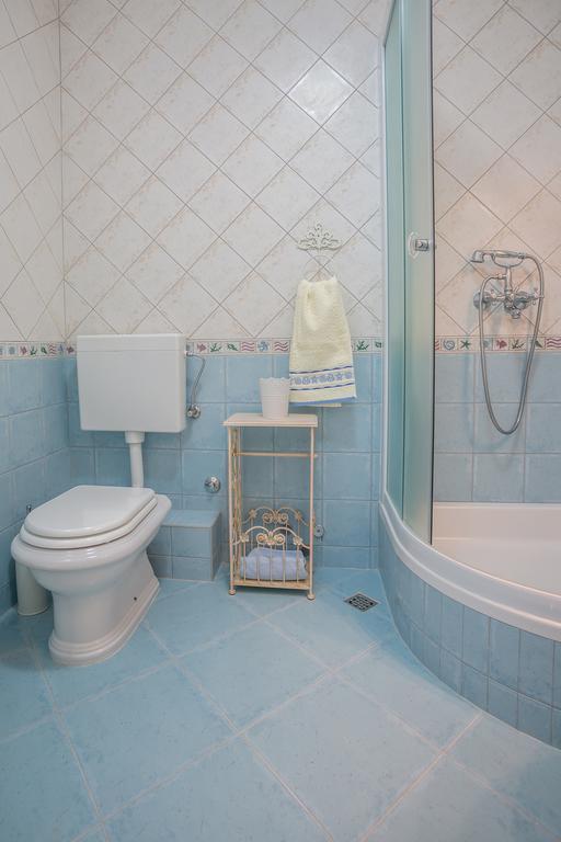 Apartments Oleandar Рогозница Номер фото